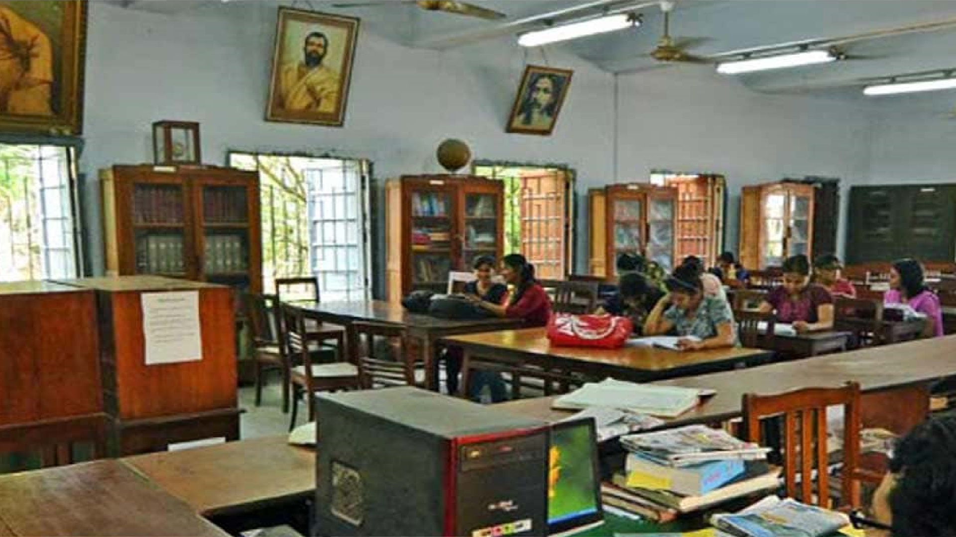 https://www.vivekanandacollegekolkata.ac.in/uploads/1778832767_1773733928_slider-bg-6.jpg